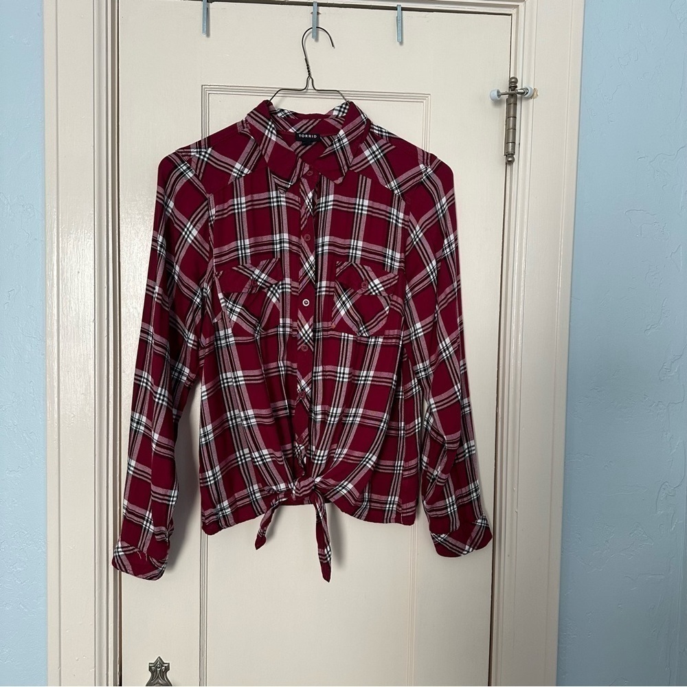 Torrid Plaid Taylor Red & White Top 1X - Picture 3 of 11